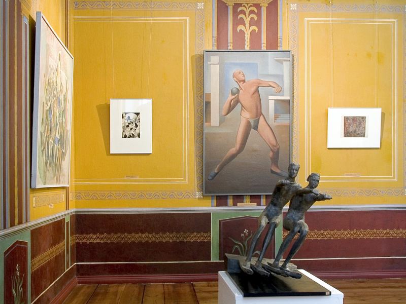 File:Tartu Ülikooli Kunstimuuseum_Kollane saal näituse Ateljee atleedid ajal.jpg